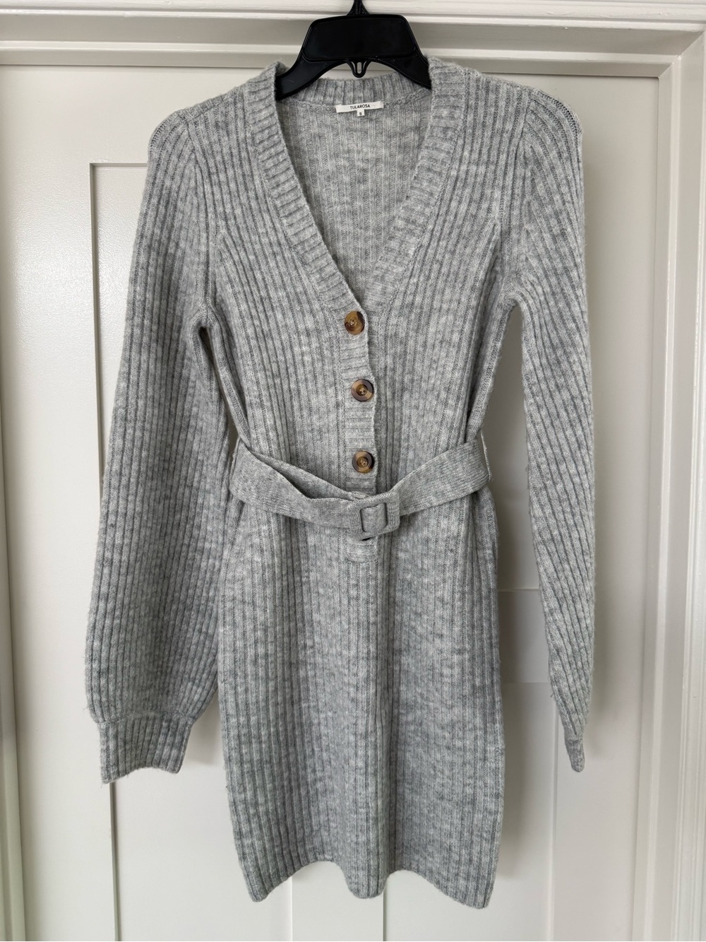 Tularosa Light Gray Ribbed Knit Belted Long Sleeve Dress